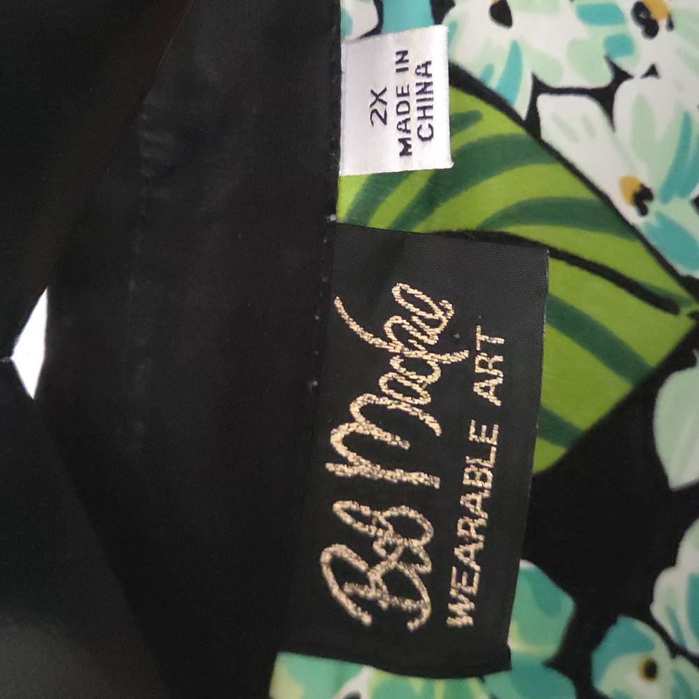 Bob Mackie Green and Blue Floral Shirt With Iridescent Beads On The Front - Picture 2 of 4